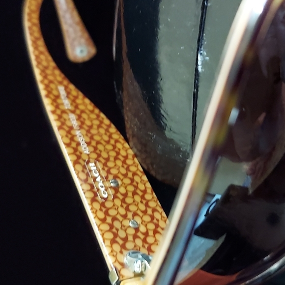 Coach Sunglasses - Picture 2 of 4